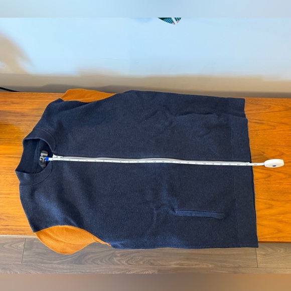 Le 31. Simons Brand. Medium zip up sweater. - Picture 4 of 4